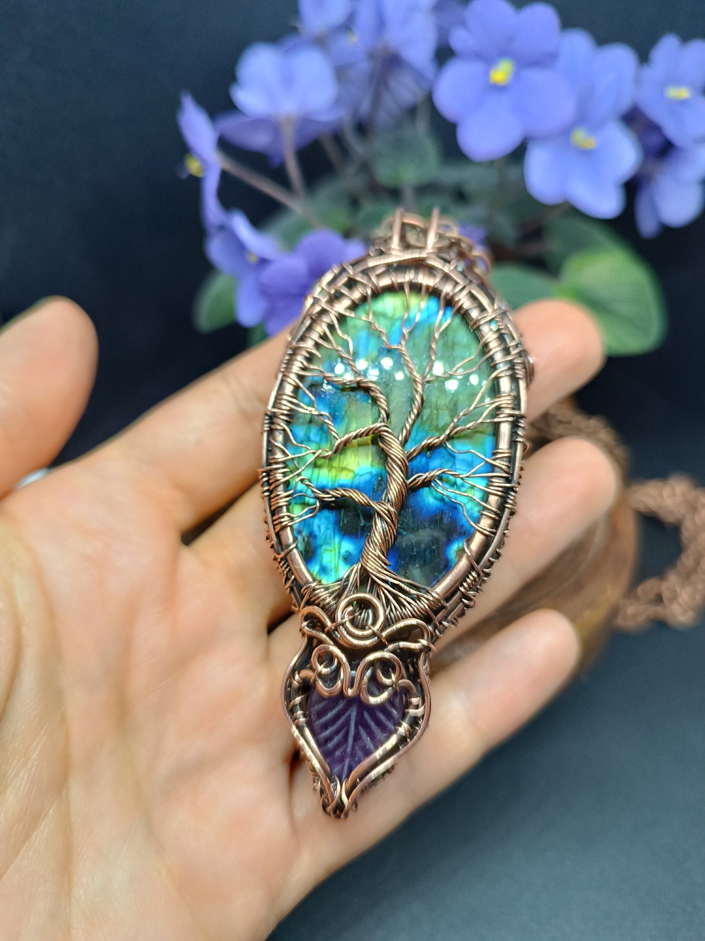 Tree of life necklace. Copper, labradorite and amethysts.