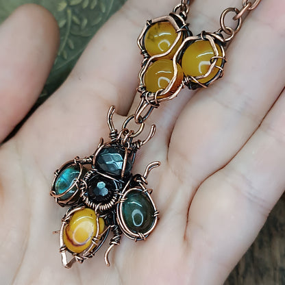 💛🐝 Linden honeycomb bee necklace.