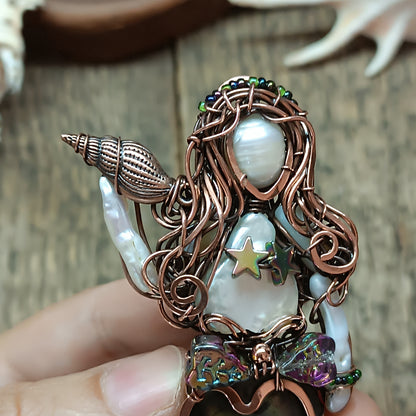 The Goddess of the sea. Mermaid necklace💚💛💜🧜