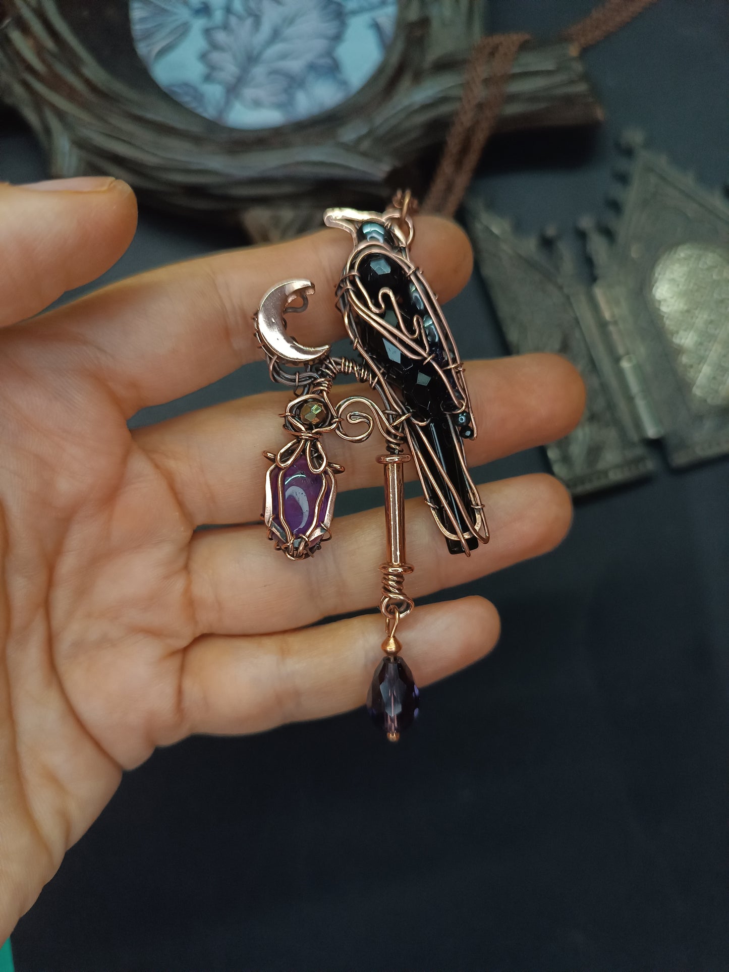 Raven on amethyst lantern necklace 🐦‍⬛💜