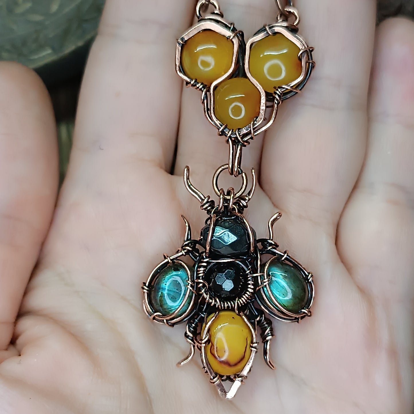 💛🐝 Linden honeycomb bee necklace.
