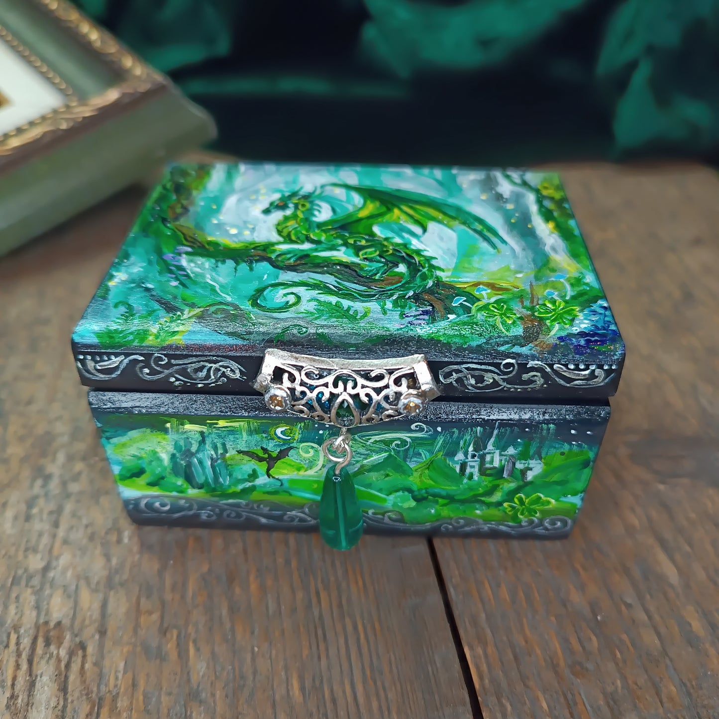 Forest dragon Treasures keeper.