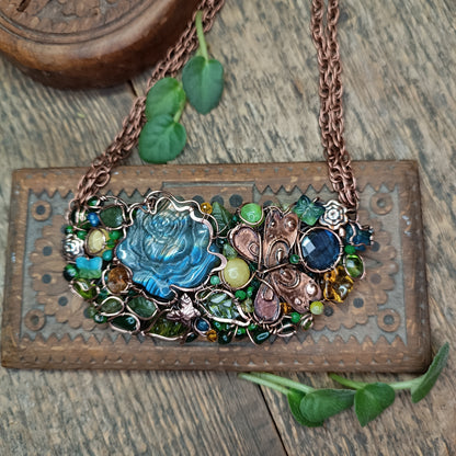 "Butterflies in the rose garden"💚🌹🦋
