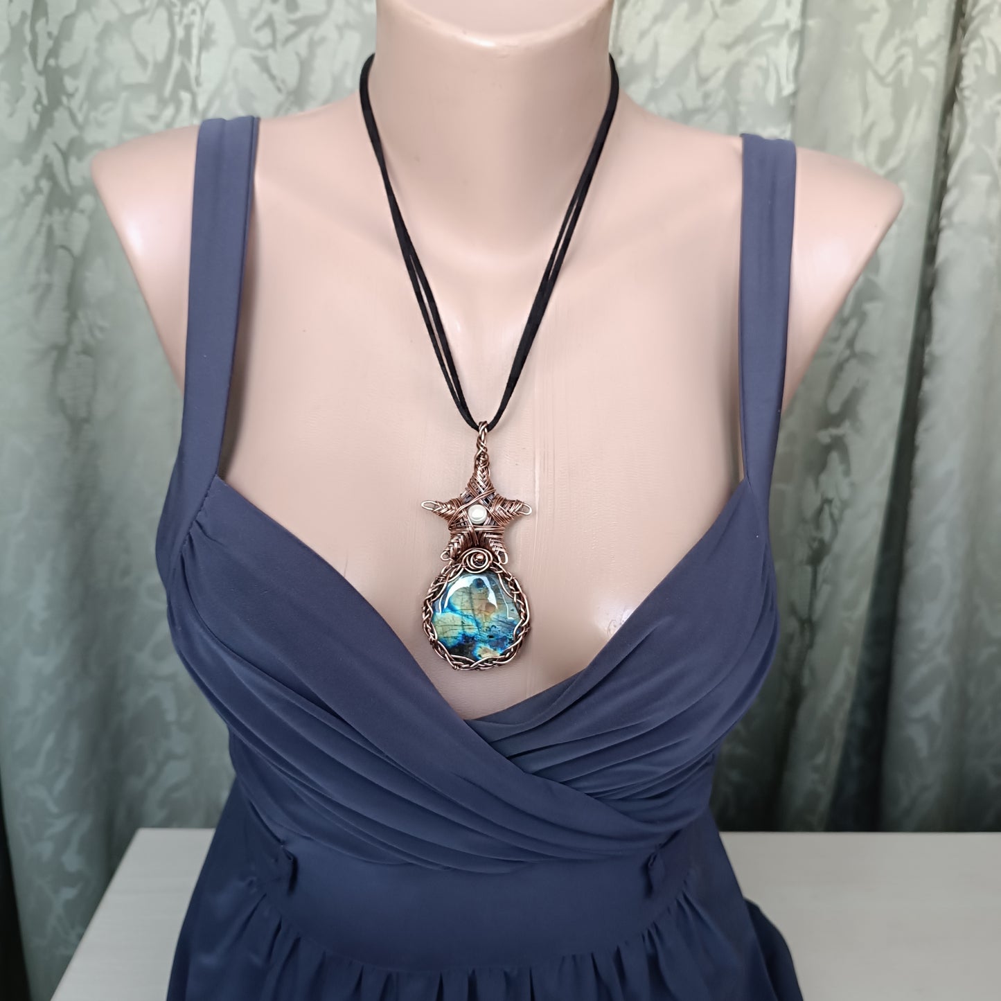 Starfish necklace.