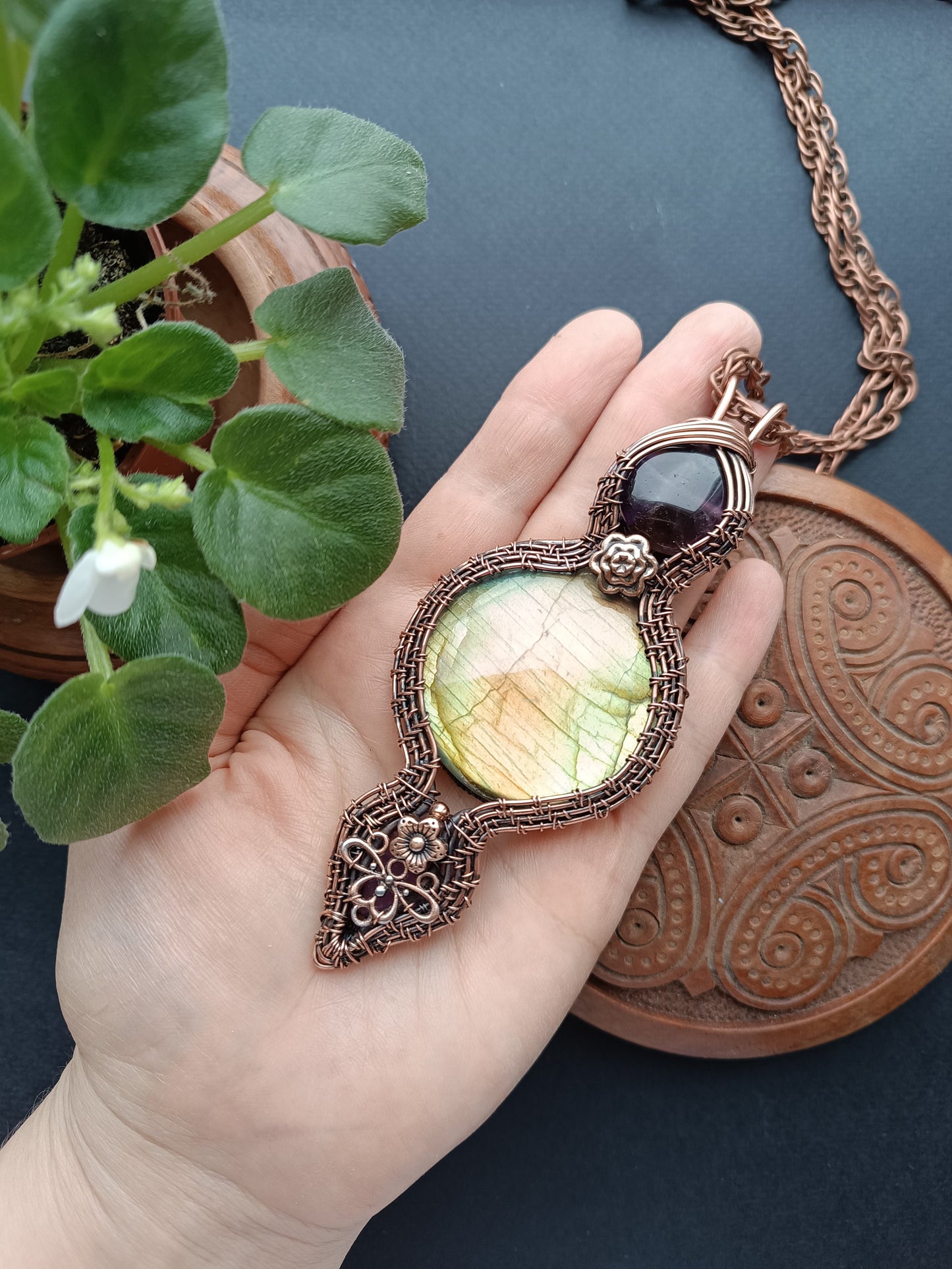 Reversible green labradorite Tree of life necklace.