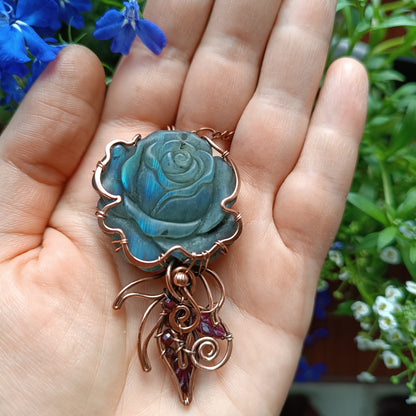 Empress rose pendant