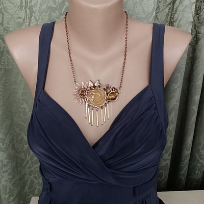 Sunbeams rose garden necklace