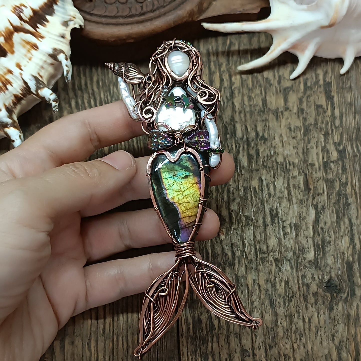 The Goddess of the sea. Mermaid necklace💚💛💜🧜