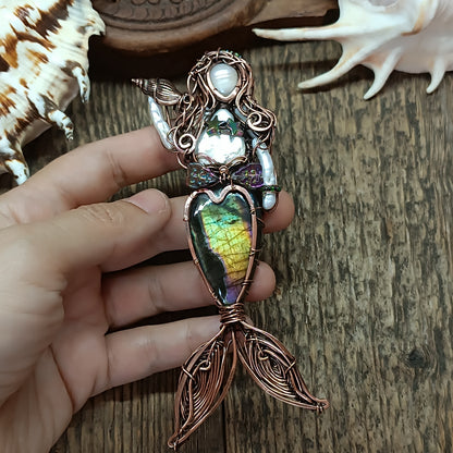 The Goddess of the sea. Mermaid necklace💚💛💜🧜