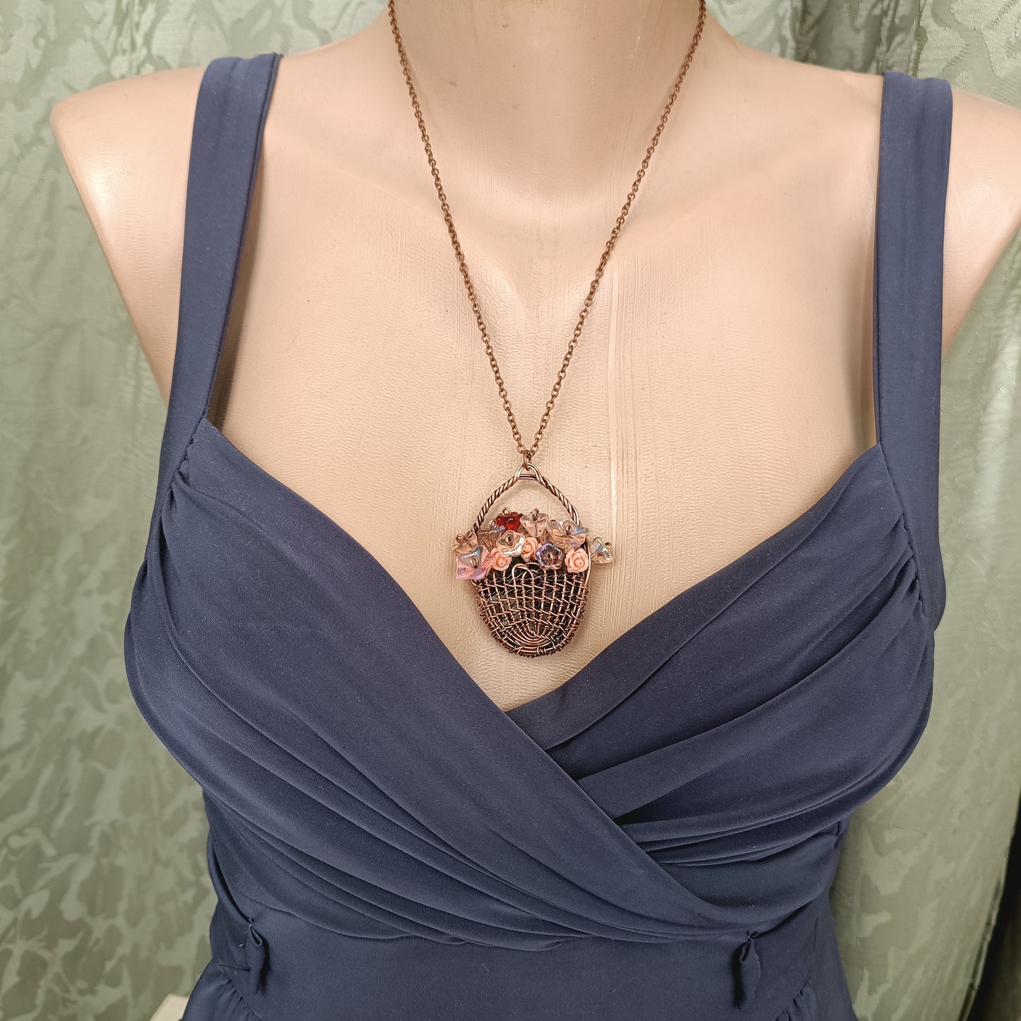 Flower basket pendant