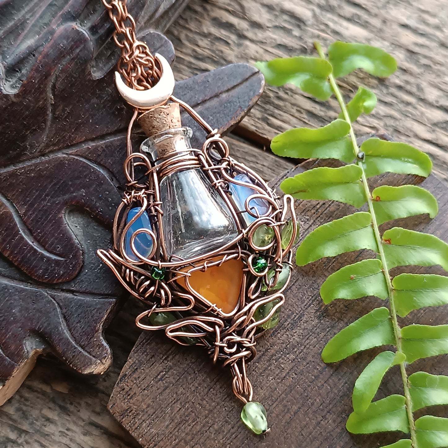 Green lantern. Vial necklace