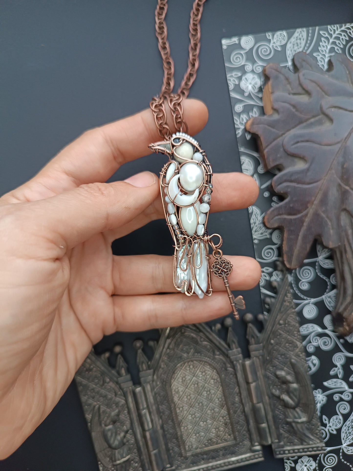 White raven necklace 🐦‍⬛🤍