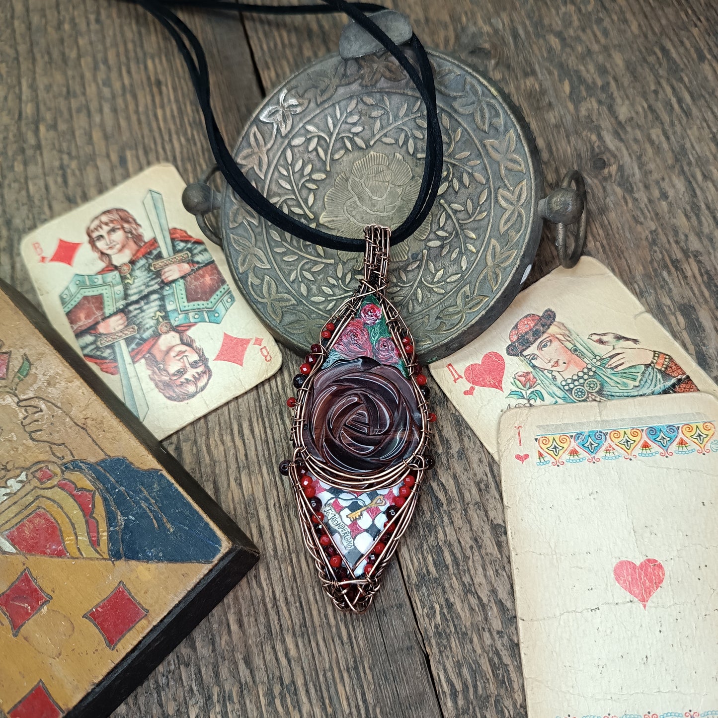 Queen of hearts necklace.
