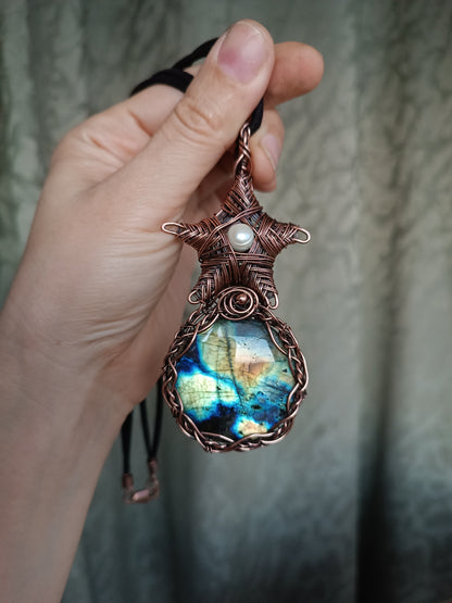 Starfish necklace.