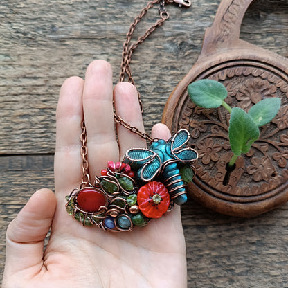 Dragonfly in the poppy meadow🏵️