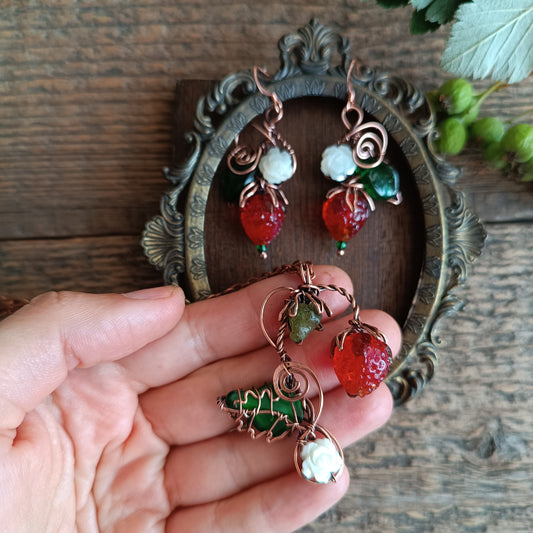 Strawberry SET (earrings+necklace)
