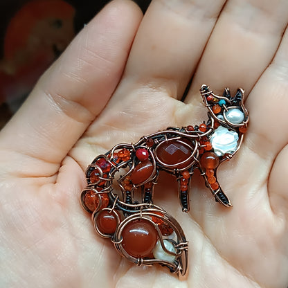 Swoopy tail foxy charm