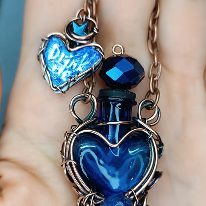 Blue magical "Drink me" bottle necklace💙