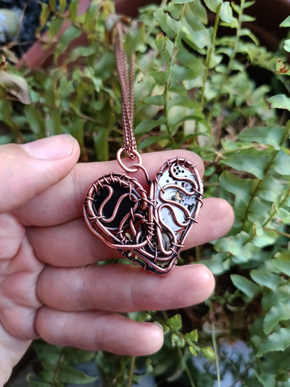 Hematite mechanical heart pendant