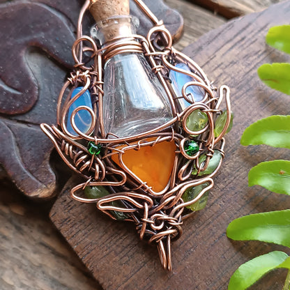Green lantern. Vial necklace