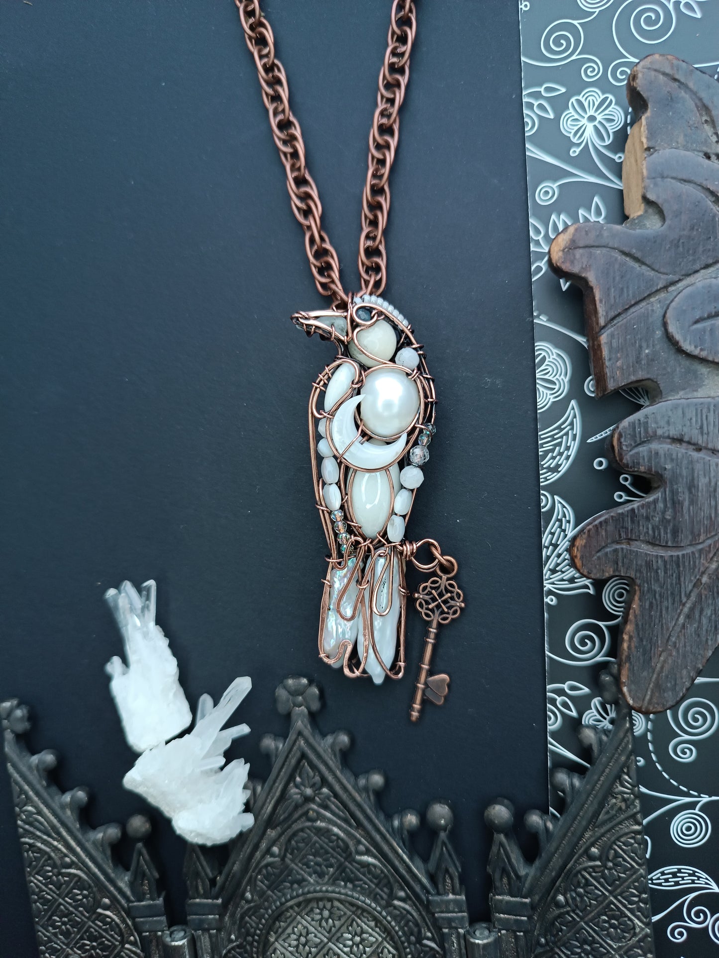 White raven necklace 🐦‍⬛🤍