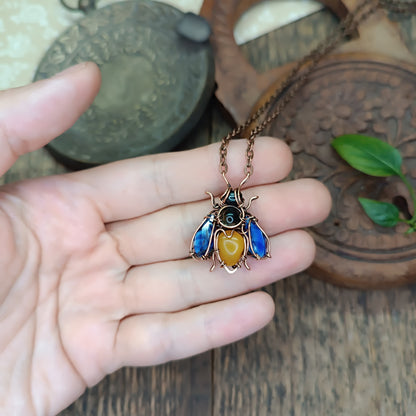 🫐🐝Blueberry honey bee pendant