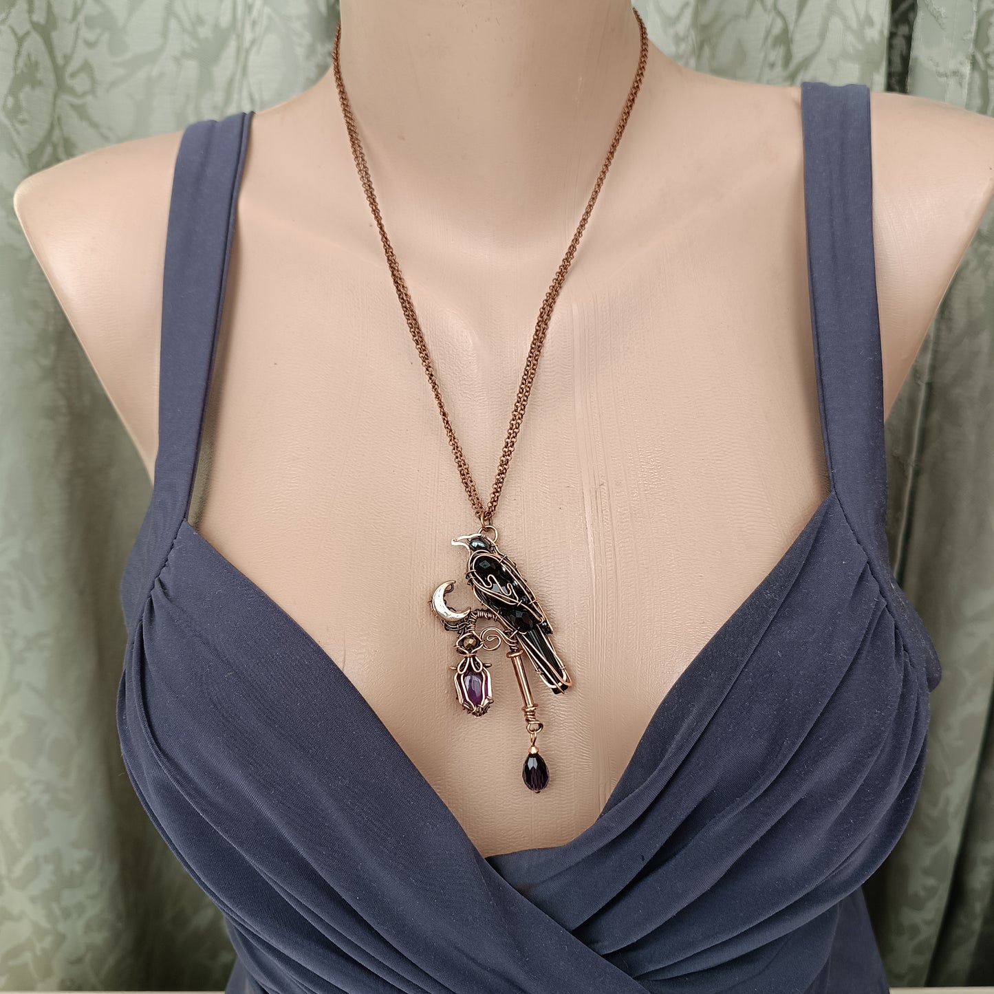 Raven on amethyst lantern necklace 🐦‍⬛💜