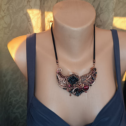 Night Queen. Statement necklace
