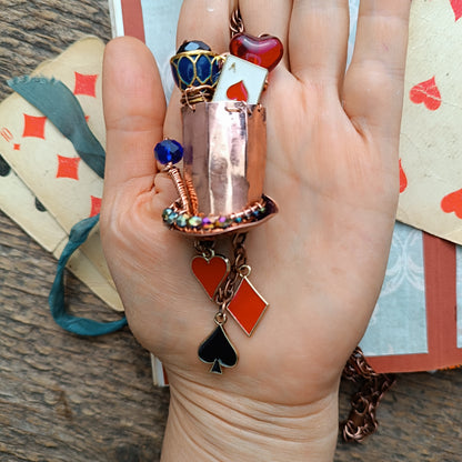 Mad hatter's hat necklace🎩♥️♠️♦️