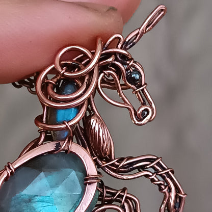 Morning breeze the young Unicorn necklace