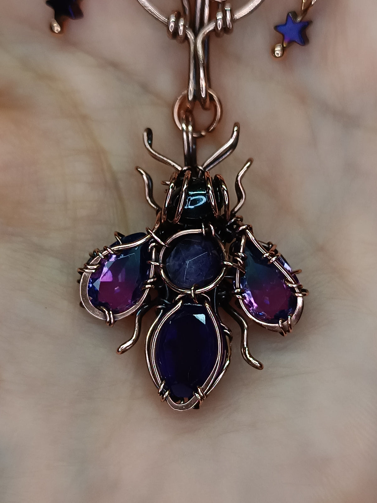 Celestial bee💜🐝🌙✨