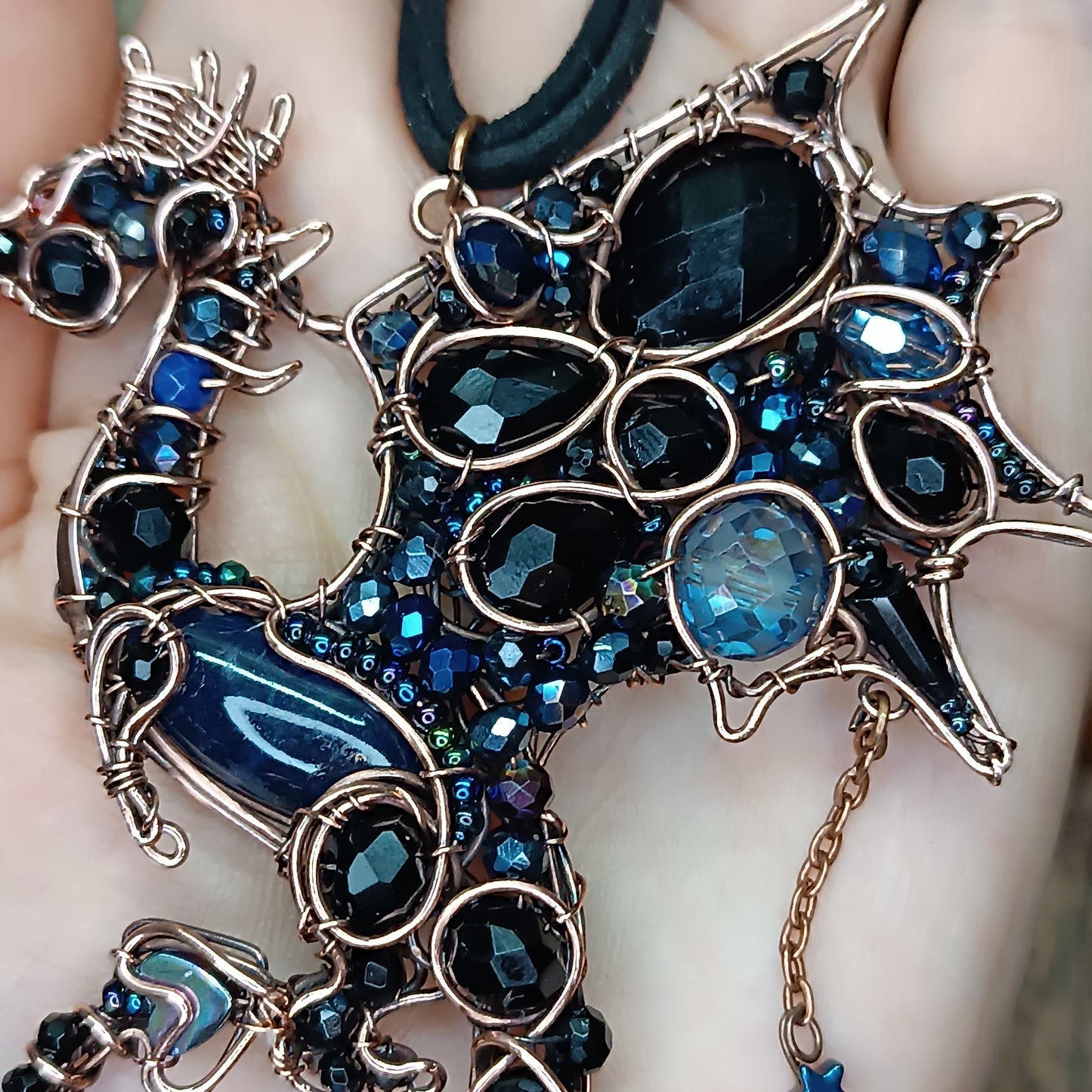 Stars keeper. Wire wrapped dragon necklace.