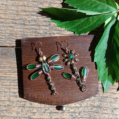 Green summer dangling earrings