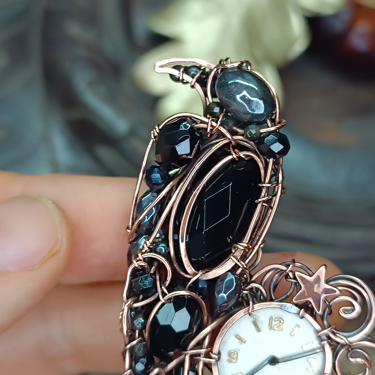 FOR BRENDA. Time keeper🐦‍⬛🕐 Raven pin