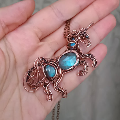 Morning breeze the young Unicorn necklace