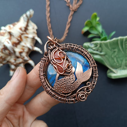 Mermaid and the sea. Necklace.