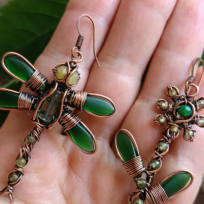 Green summer dangling earrings