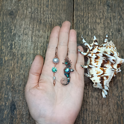 Cutie seahorse earrings
