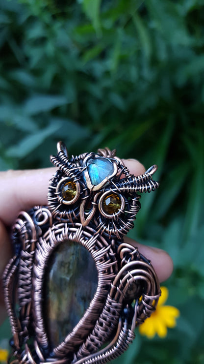 Great owl necklace.