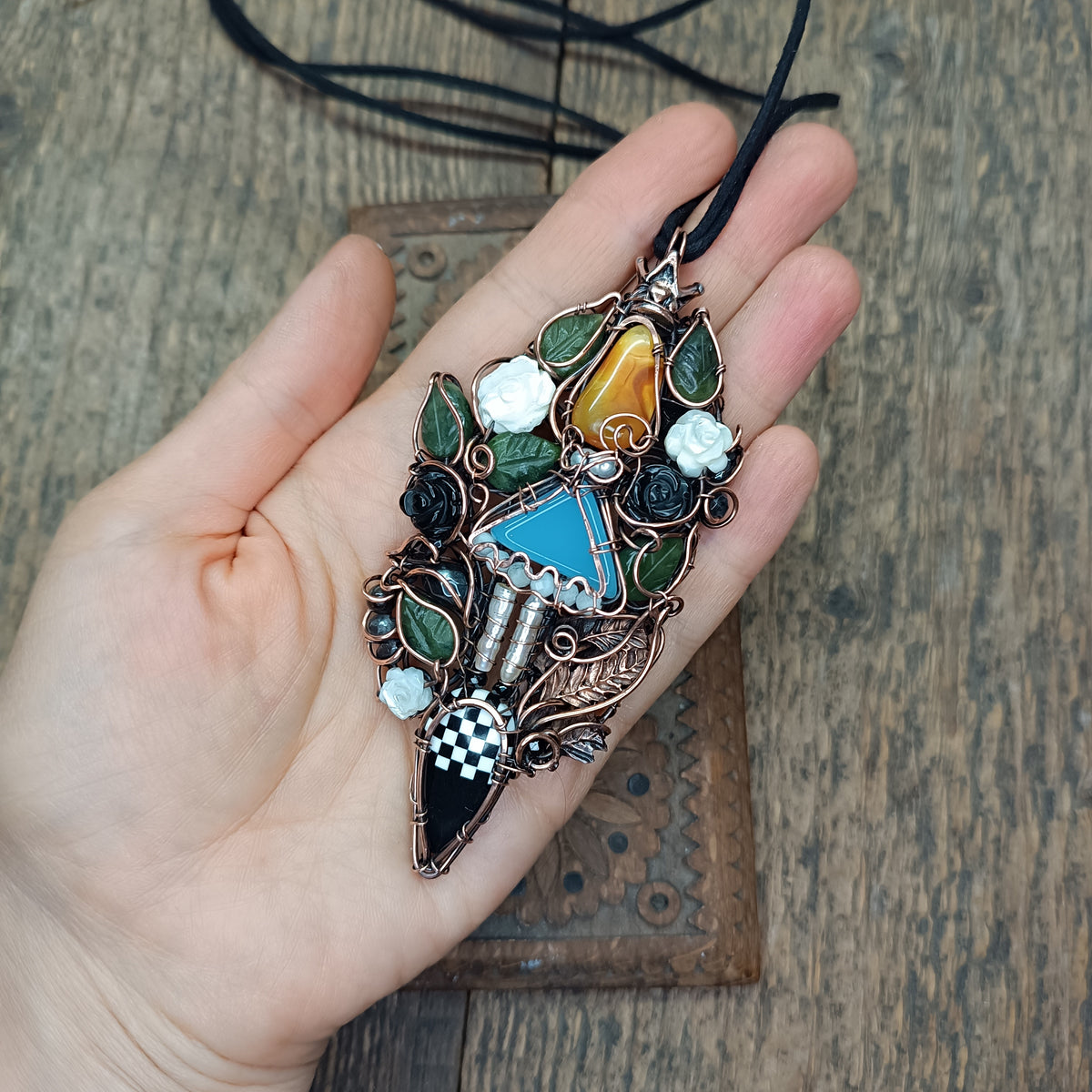 Alice the chess queen necklace♟️🩵🤍🖤