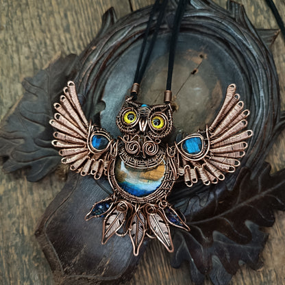 Statement Owl amulet necklace 🦉🪶