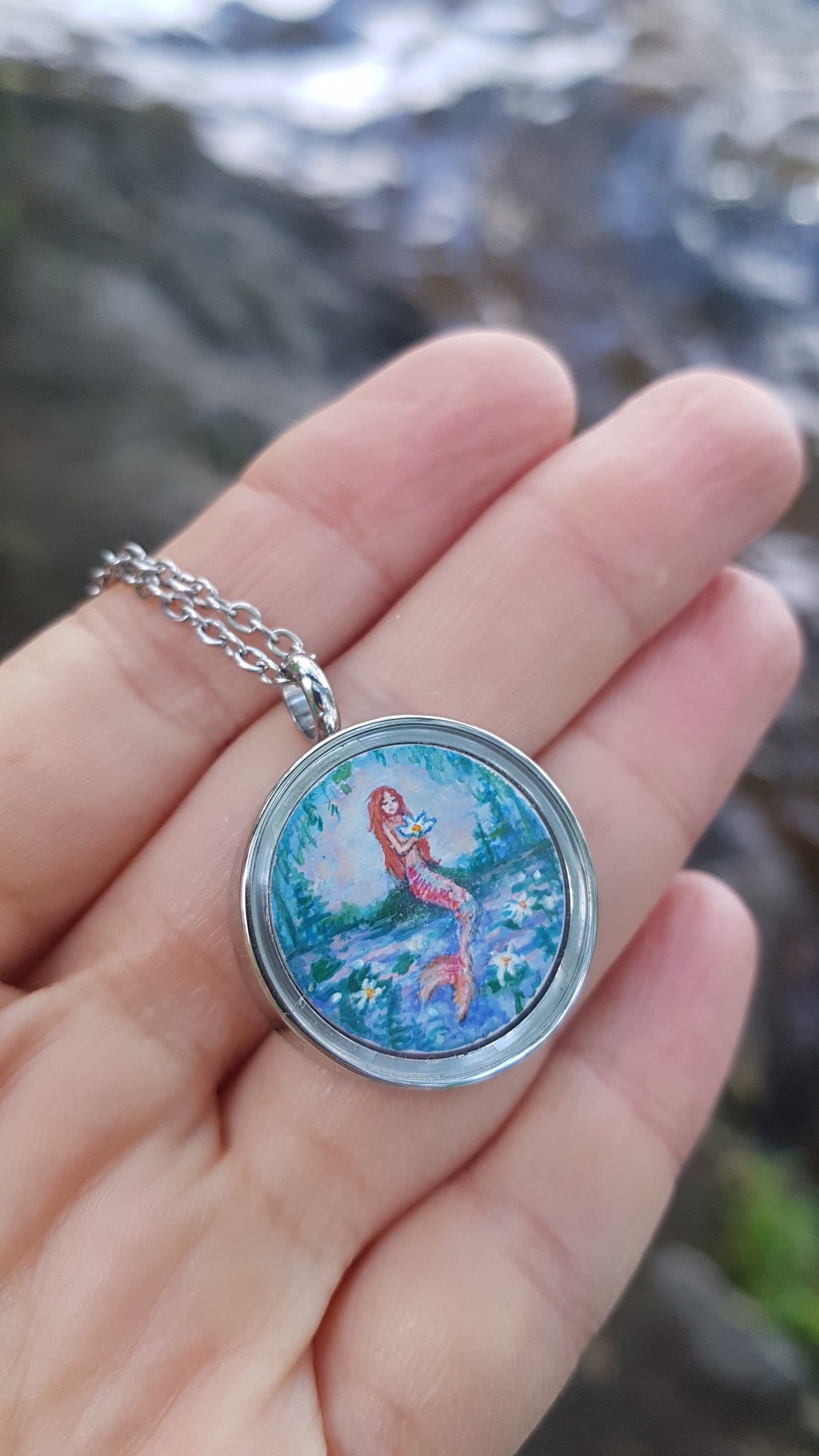 Mini reversible Mermaid and dragonfly pendant.