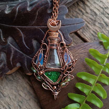 Green lantern. Vial necklace