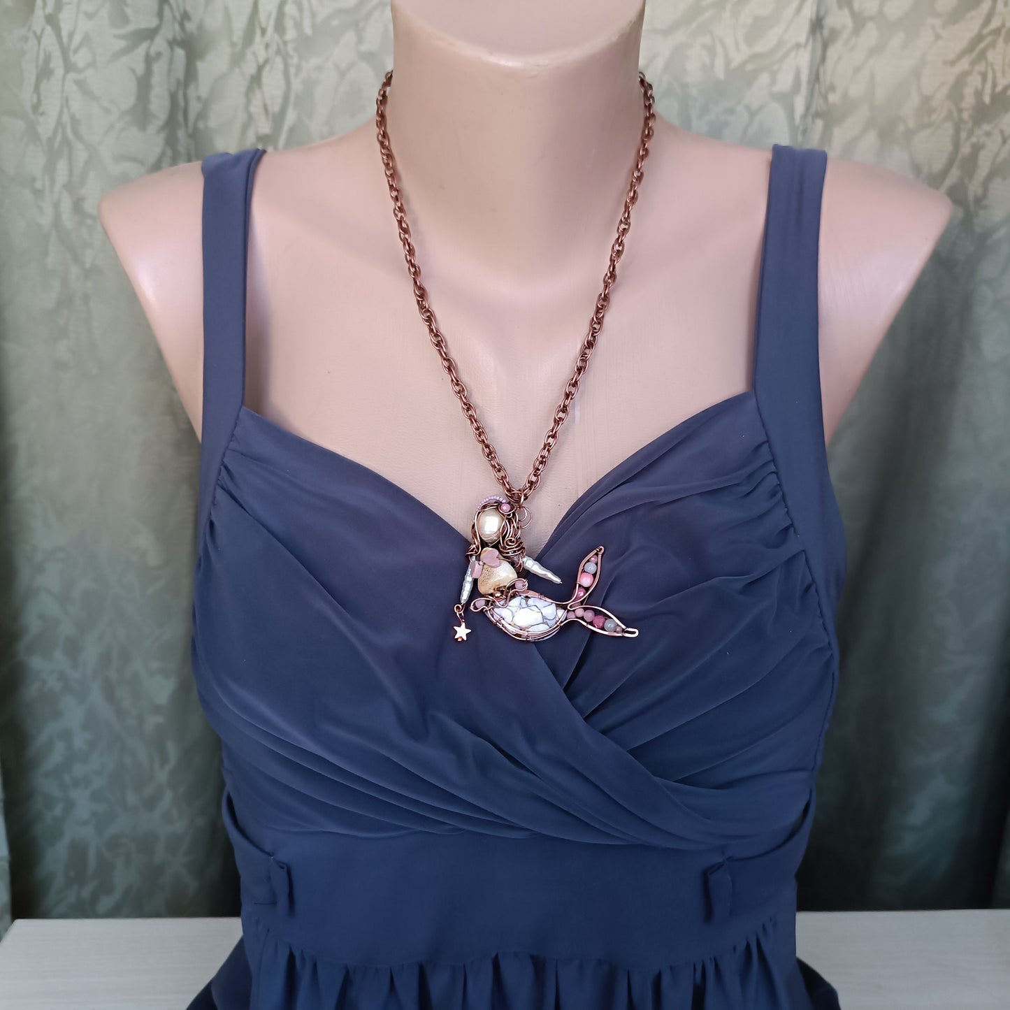 Lavender mermaid necklace 🩷🧜