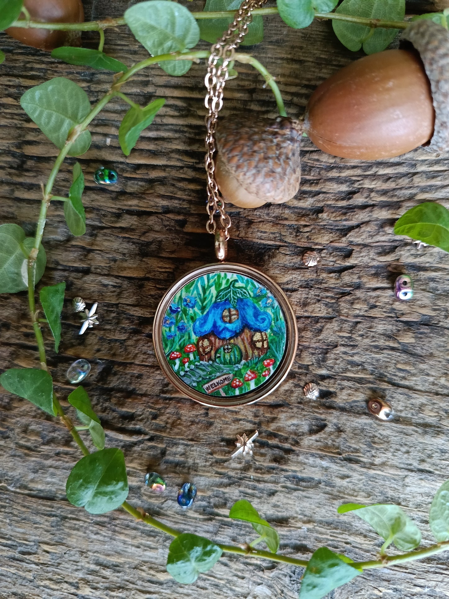 Fairy Flora and her fairy house. Mini magic painted necklace.