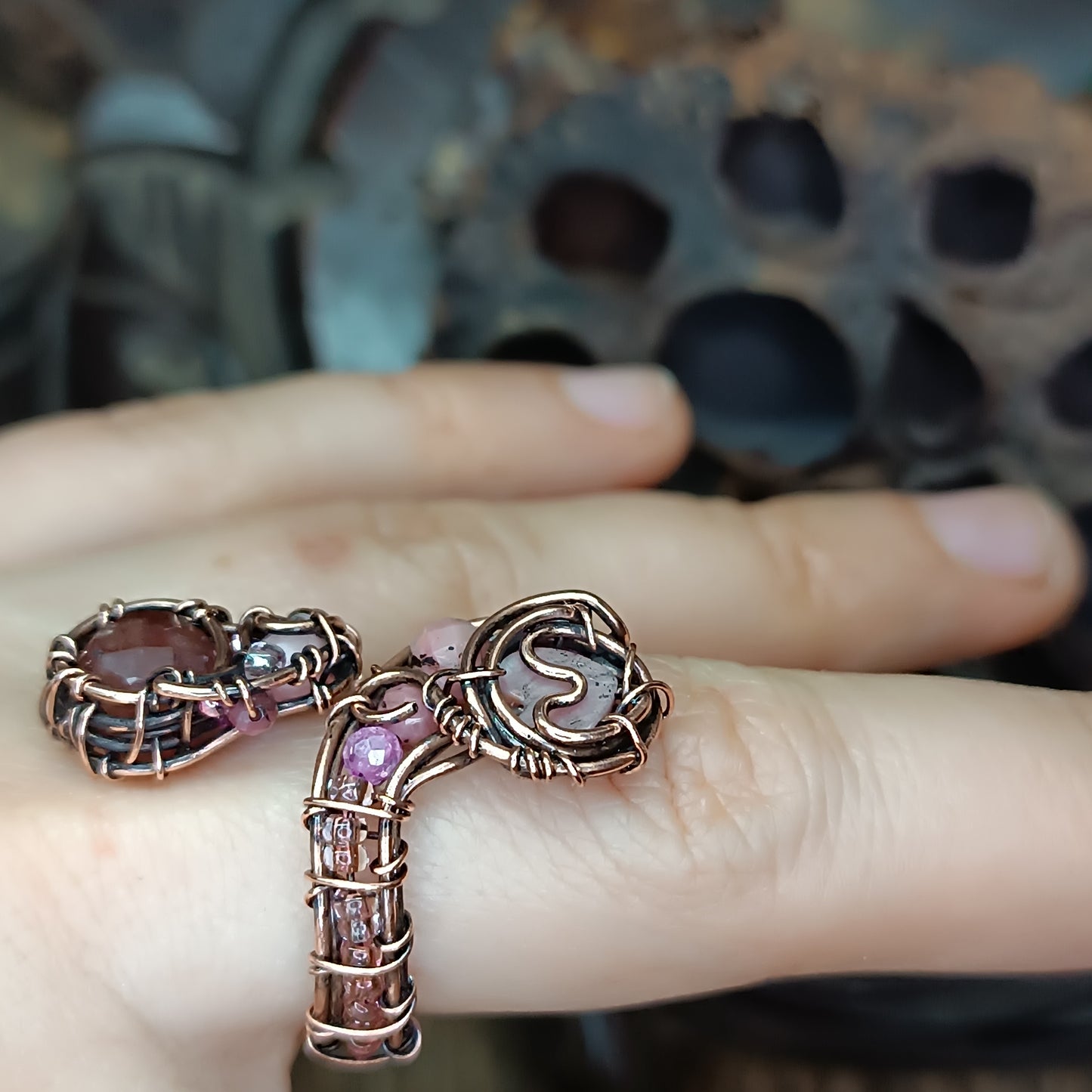 Strawberry quartz ring. Adjustable. Size M-L