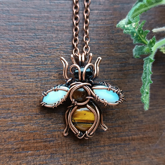 Cloudy sky wings bee charm
