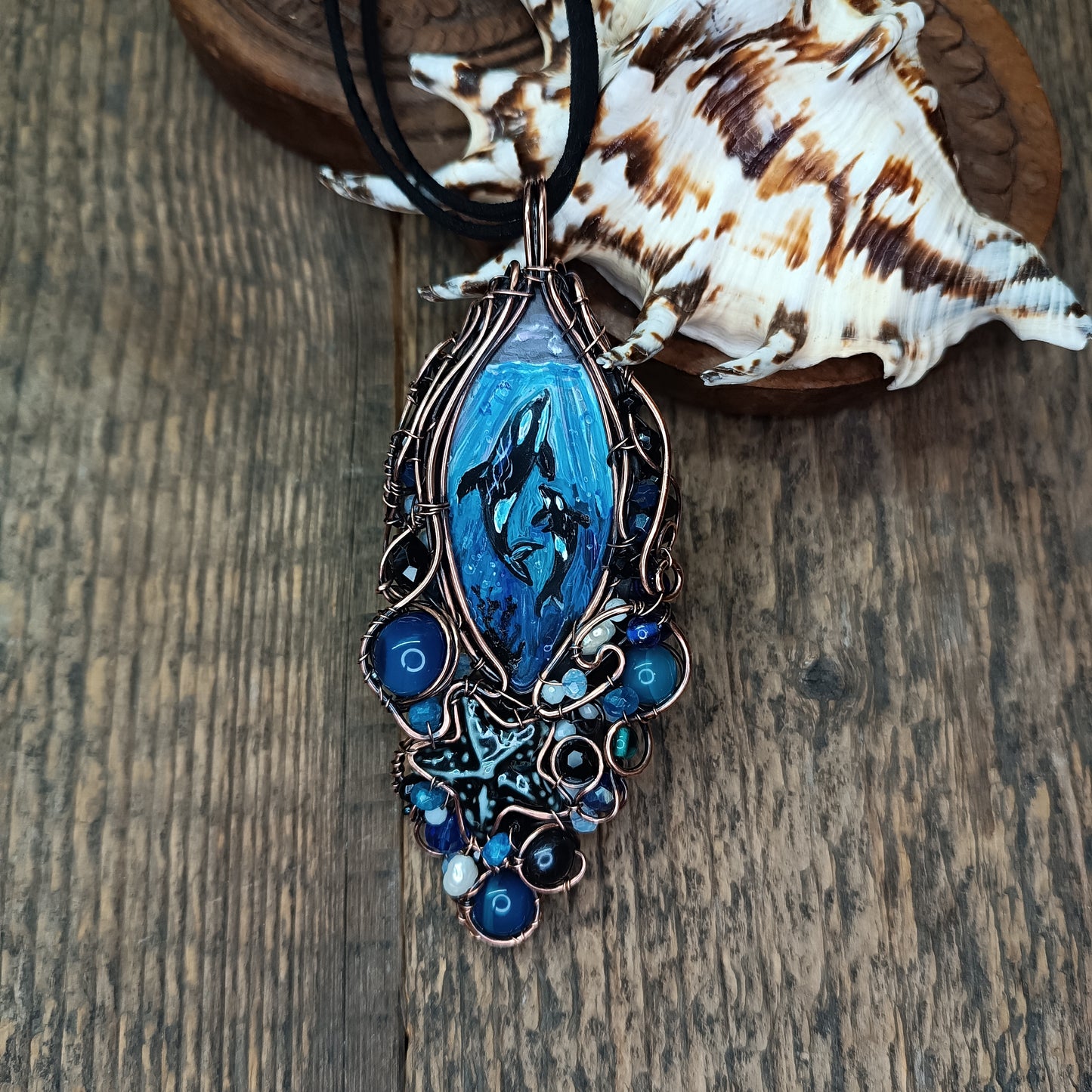 Orcas in the wild necklace