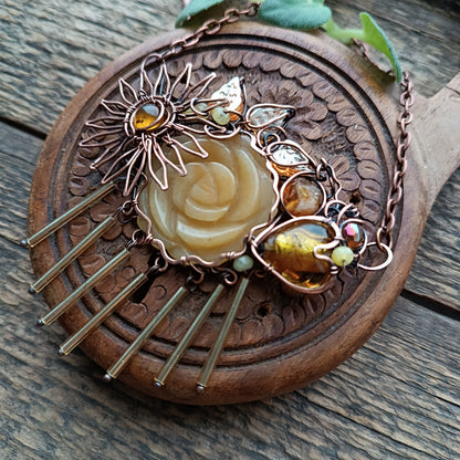 Sunbeams rose garden necklace