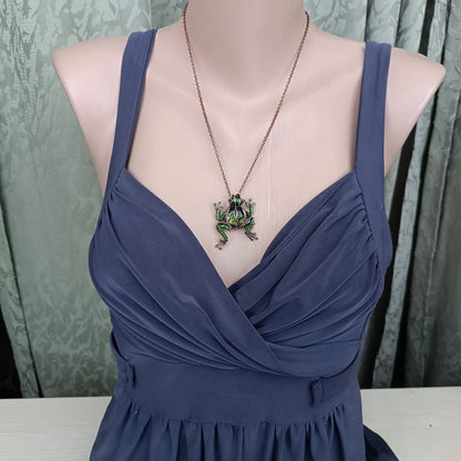Froggy pendant